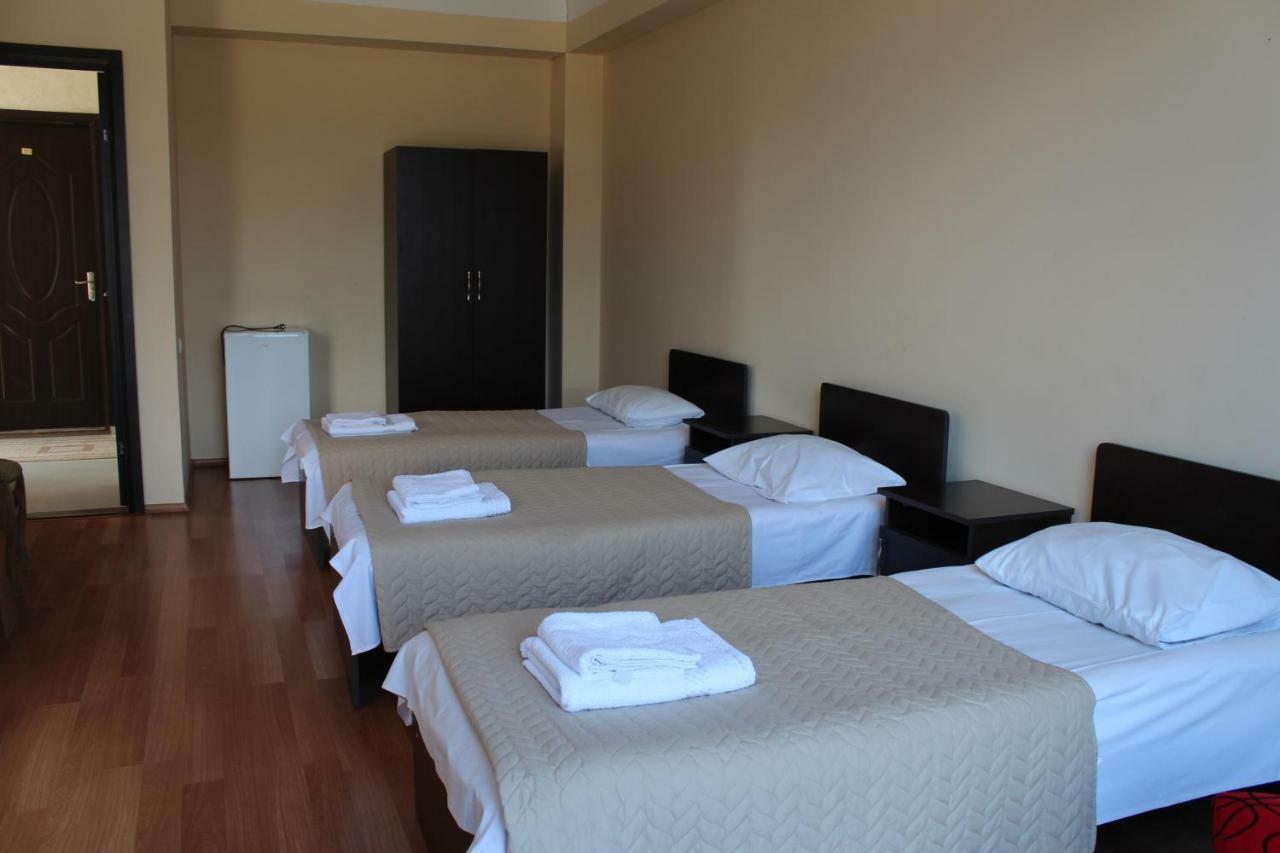 Eleganti Hotel Batumi Esterno foto
