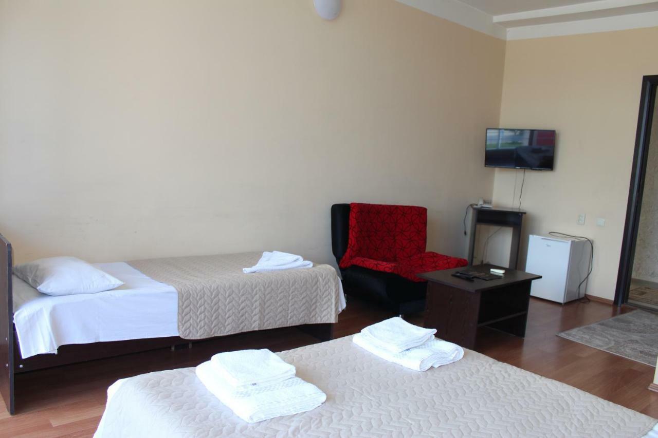 Eleganti Hotel Batumi Esterno foto